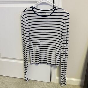 Abercrombie & Fitch Black and White Striped Long Sleeve Tee